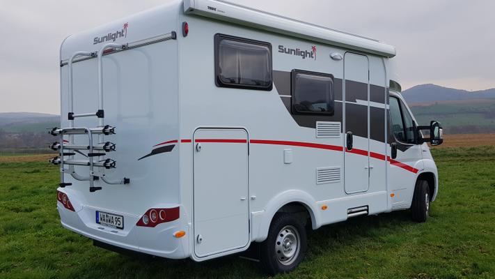 Wohnmobile mieten & vermieten - Wohnmobil mieten vermieten, 2 Personen, unter 6mtr., teilintegriert, autom.Sat-Anlage/TV/DVD. Längsbett in Edertal