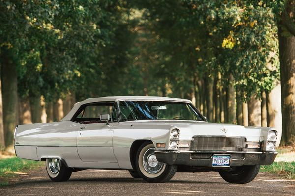 Oldtimer mieten & vermieten - Cadillac DeVille Convertible Bj.1968 HOCHZEITSAUTO Cabriolet in Mönchengladbach