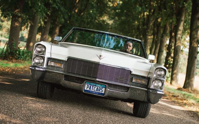 Oldtimer mieten & vermieten - Cadillac DeVille Convertible Bj.1968 CABRIOLET für Hochzeitsfahrten mit Chauffeur in Viersen