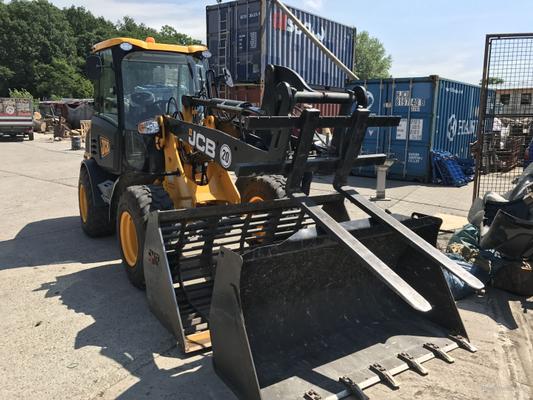 Radlader mieten & vermieten - JCB Radlader 5t 0,85m³ ab 119,00 €/Tag in Schöneiche bei Berlin