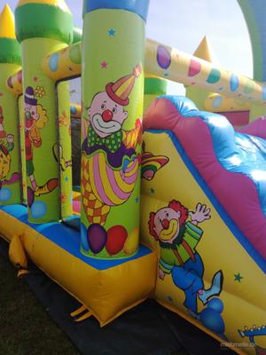 Hüpfburg mieten & vermieten - Profi Hüpfburg Clown Multiplay Center für 1 Tag mieten in Großholbach