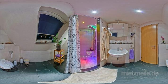 Haus mieten & vermieten - Himmelbettsuite mit Pärchensauna nur für Sie alleine, Kuschelkamin in traumhafter Wohnlandschaft, Regendusche für Zwei in exklusivem Luxusambiente Wochenendsuite der Superlative in Deiner Traumnacht in Elsdorf (Rheinland)