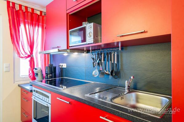 Haus mieten & vermieten - Himmelbettsuite mit Pärchensauna nur für Sie alleine, Kuschelkamin in traumhafter Wohnlandschaft, Regendusche für Zwei in exklusivem Luxusambiente Wochenendsuite der Superlative in Deiner Traumnacht in Elsdorf (Rheinland)