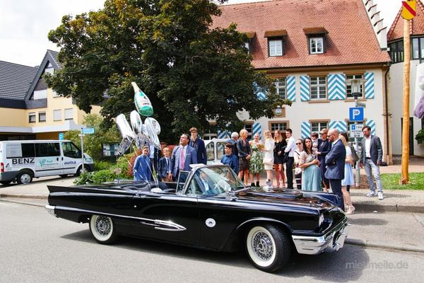Oldtimer mieten & vermieten - Ford Thunderbird Cabrio Bj. 59, Hochzeitsauto, Chauffeur/-in, Oldtimer in Freiburg im Breisgau