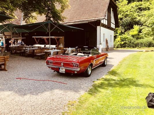 Hochzeitsauto mieten & vermieten - Mustang Cabrio Bj. 68, Hochzeitsauto, Chauffeur/-in, Oldtimer in Freiburg im Breisgau