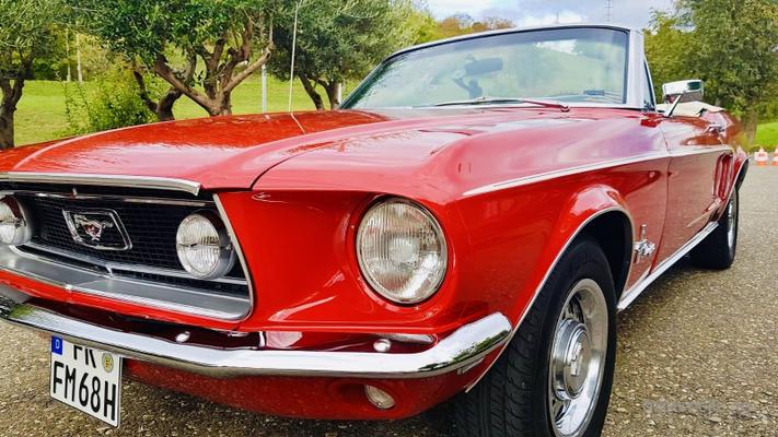 Hochzeitsauto mieten & vermieten - Mustang Cabrio Bj. 68, Hochzeitsauto, Chauffeur/-in, Oldtimer in Freiburg im Breisgau
