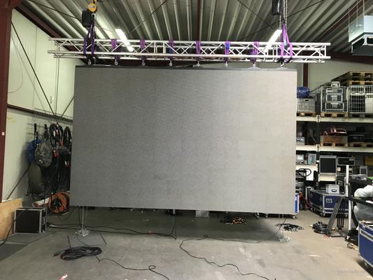 LCD Monitore mieten & vermieten - P4.81 LED Wand / LED Display Indoor & Outdoor bis zu 15qm zu vermieten in Kiel