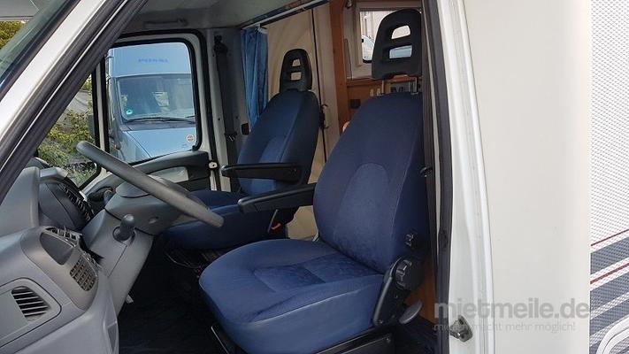 Wohnmobile mieten & vermieten - Wohnmobil Alkoven günsitg und kilometerfrei mieten / Sonderrabatt für Frühbucher / ab 58 Euro in Mülheim an der Ruhr