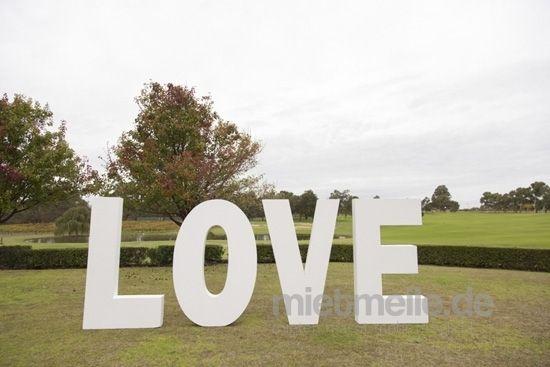 Hochzeitsdekoration mieten & vermieten - XXL LOVE Buchstaben in Stuttgart