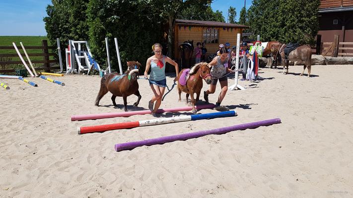 weitere Eventmodule mieten & vermieten - Ponyevents, Ponyreiten, Ponygeburtstag, Kindergeburtstag, Ponys mieten, Ponykutsche Kutsche, Mädchentraum, Mädchengeburtstag, Prinzessin, Geschenk, Kind, Kinder, Freizeit, Ausflug, in Leichlingen