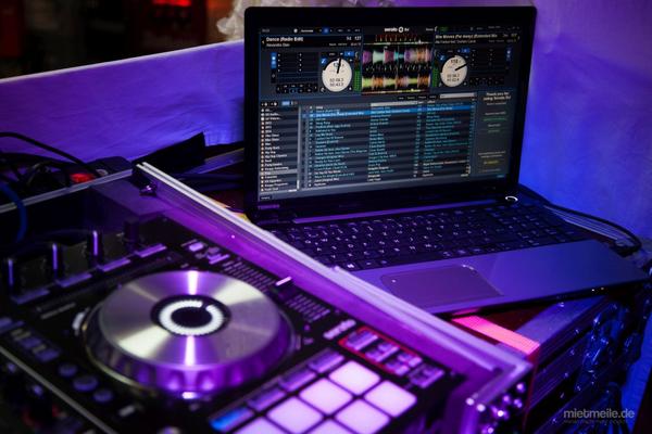 DJ mieten & vermieten - DJ, DJ Komplettpakete, Licht + Ton + DJ, Hochzeit, Geburtstag, Firmenevent und mehr in Leimen