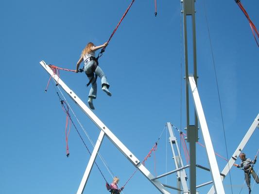 Bungee mieten & vermieten - Bungeetrampolin, Bungytrampolin, Bungee Trampolin mieten leihen Stuttgart münchen in Göppingen