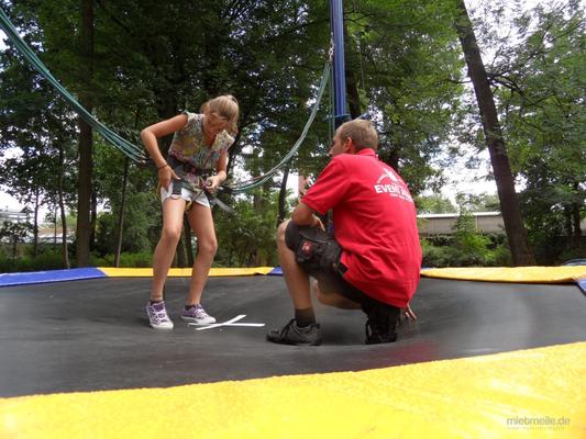 Bungee mieten & vermieten - Bungeetrampolin, Bungytrampolin, Bungee Trampolin mieten leihen Stuttgart münchen in Göppingen
