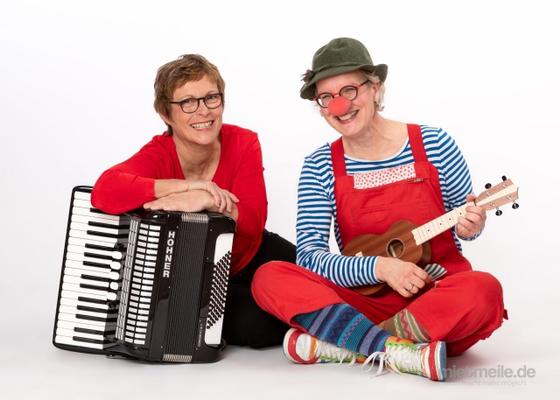 Bands mieten & vermieten - Musikcomedy: Clownerie und Akkordeon in Ludwigsburg