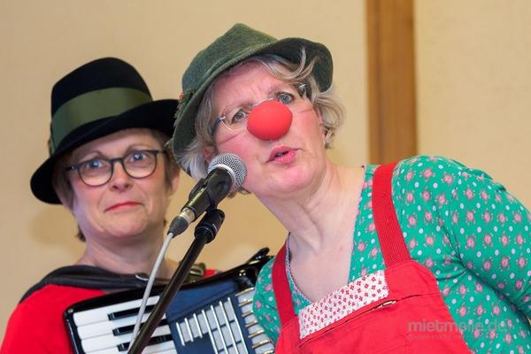 Bands mieten & vermieten - Musikcomedy: Clownerie und Akkordeon in Ludwigsburg