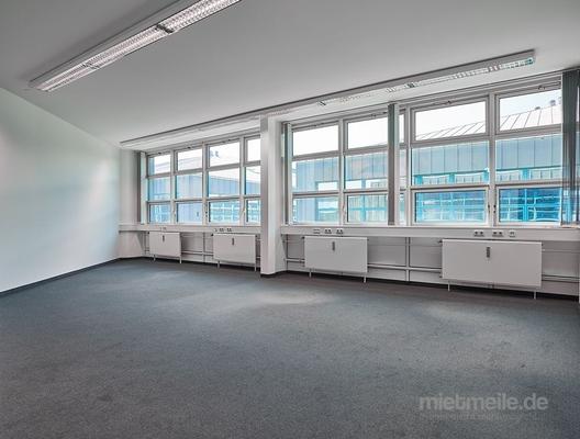 Büros mieten & vermieten - Renovierte Büroflächen in moderner Arbeitsumgebung in Grasbrunn in Grasbrunn