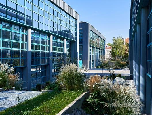 Büros mieten & vermieten - Renovierte Büroflächen in moderner Arbeitsumgebung in Grasbrunn in Grasbrunn