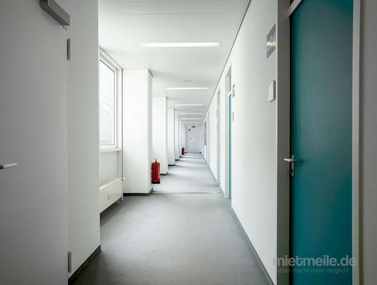 Büros mieten & vermieten - Schöne Büroflächen mit Empfang, Pförtner und Sicherheitsdienst in München in München