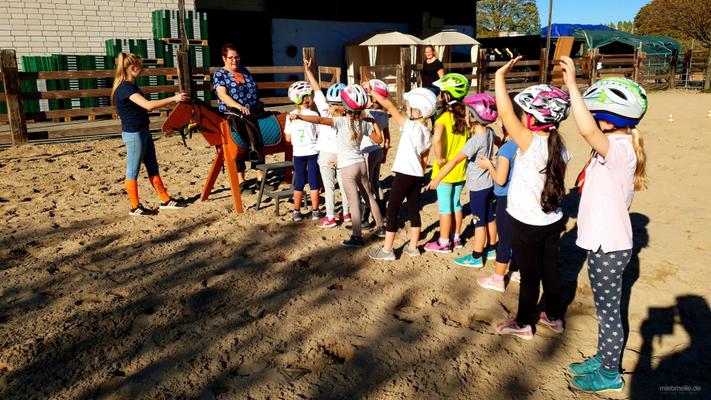 weitere Eventmodule mieten & vermieten - NEU für Kinder Ponyführerschein - Kindergeburtstag - Kindesrfest - reiten - Pony - Geburtstag - Ponys/Pferde für Ihr Firmenevent in Leichlingen