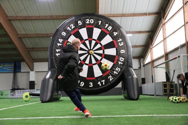 Fußball-Dart mieten & vermieten - Fußball Dartscheibe # Football Dart in Bremen