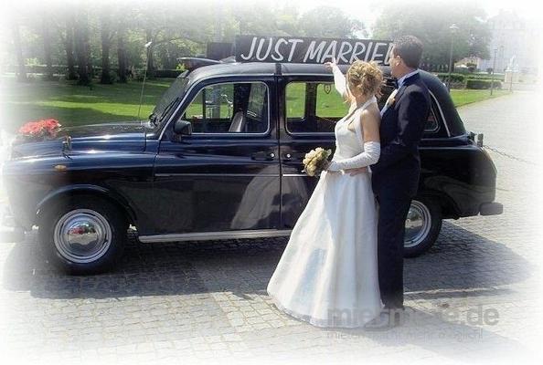 Hochzeitsauto mieten & vermieten - LondonTaxi/Wedding Kutsche in weiss zur Hochzeit-Fotoshooting-Hochzeitsauto-London Taxi in Köln