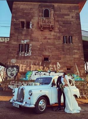 Hochzeitsauto mieten & vermieten - LondonTaxi/Wedding Kutsche in weiss zur Hochzeit-Fotoshooting-Hochzeitsauto-London Taxi in Köln