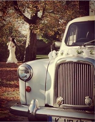 Hochzeitsauto mieten & vermieten - LondonTaxi/Wedding Kutsche in weiss zur Hochzeit-Fotoshooting-Hochzeitsauto-London Taxi in Köln