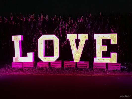 Leuchten & Lampen mieten & vermieten - XXL Buchstaben "LOVE" 120 cm in Hüllhorst