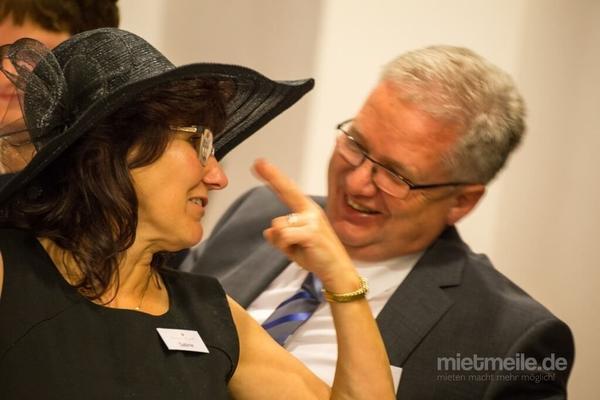 Magier & Zauberer mieten & vermieten - Magier Rene - Ihr Zauberer für beste Unterhaltung auf Ihrer Feier in Elsterwerda