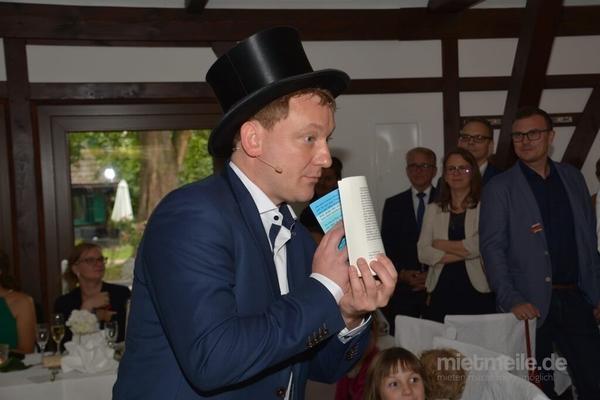 Magier & Zauberer mieten & vermieten - Magier Rene - Ihr Zauberer für beste Unterhaltung auf Ihrer Feier in Elsterwerda