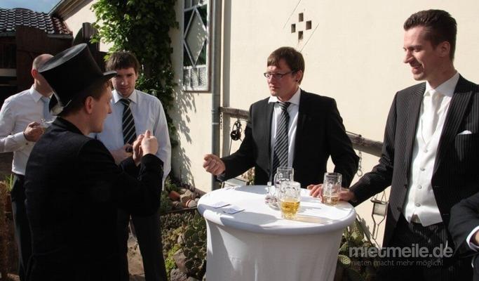 Magier & Zauberer mieten & vermieten - Magier Rene - Ihr Zauberer für beste Unterhaltung auf Ihrer Feier in Elsterwerda