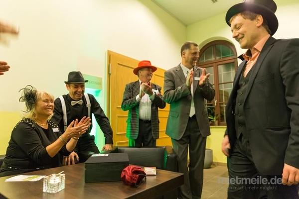 Magier & Zauberer mieten & vermieten - Magier Rene - Ihr Zauberer für beste Unterhaltung auf Ihrer Feier in Elsterwerda