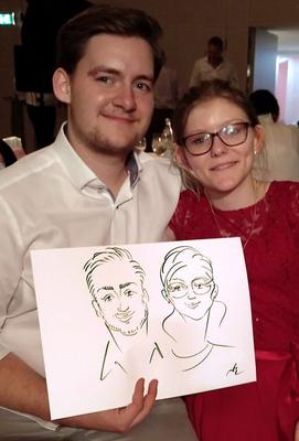 Schnellzeichner mieten & vermieten - Live - Schnellzeichner; Karikaturist und Showkünstler Antonia in Lengede