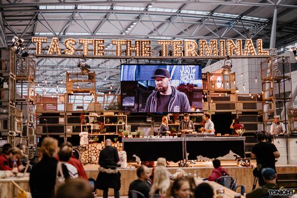 Leuchten & Lampen mieten & vermieten - Vintage Leuchtbuchstaben & Zahlen mieten – 70 cm & XXL (150 cm) – Das Highlight in Wuppertal
