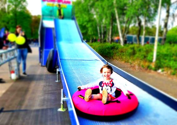 weitere Eventmodule mieten & vermieten - Fun Slide – mobile Sommerrodelbahn– Co2 neutral - Tubingbahn - Reifenrutsche - green event modul in Bramsche