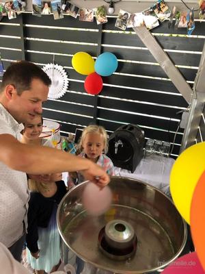 Zuckerwattemaschine mieten & vermieten - Zuckerwattemaschine zu vermieten! Party Kinder Zuckerwatte mieten in Zwickau