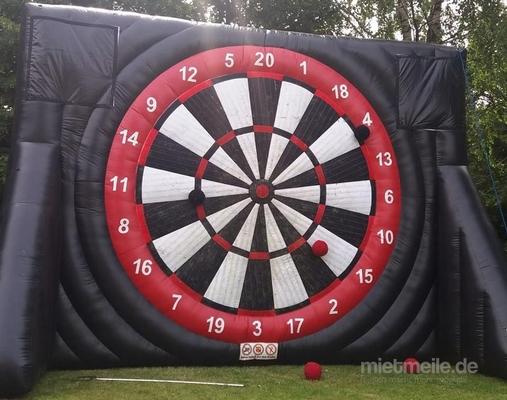 Fußball-Dart mieten & vermieten - XL Fußball Dart 5 Meter hoch ( Menschenkicker Hüpfburg und vieles mehr ) in Radevormwald