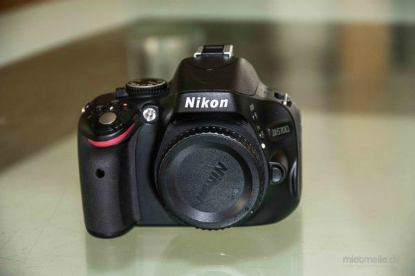 Fotokamera mieten & vermieten - Nikon D5100 Kamera mit Sigma 18-200mm 3.5-5.6 Objektiv in Malgersdorf