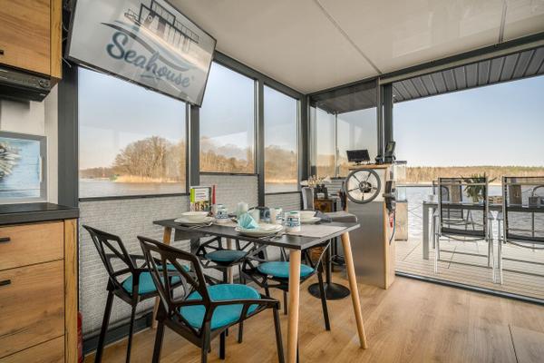 Motorboote mieten & vermieten - my Seahouse Luxus Hausboote mieten auf der Mecklenburgischen Seenplatte! Führerscheinfrei! in Buchholz