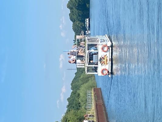 Junggesellenabschied mieten & vermieten - Junggesellenabschied, Geburtstagsparty für bis zu 23 Personen auf dem Partyboot/Partyfloß in Oberhausen