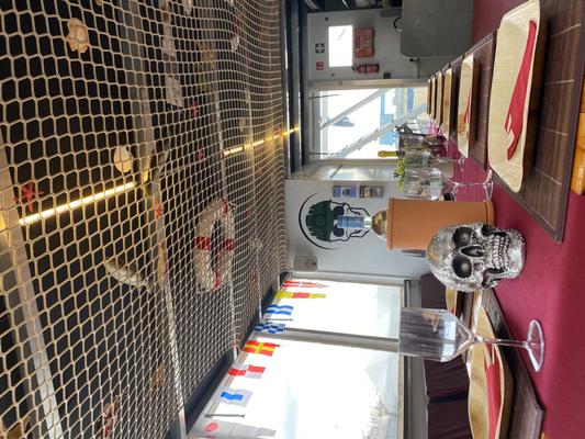 Junggesellenabschied mieten & vermieten - Junggesellenabschied, Geburtstagsparty für bis zu 23 Personen auf dem Partyboot/Partyfloß in Oberhausen