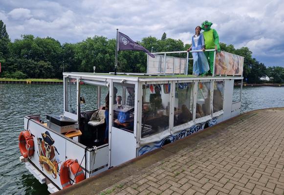 Junggesellenabschied mieten & vermieten - Junggesellenabschied, Geburtstagsparty für bis zu 23 Personen auf dem Partyboot/Partyfloß in Oberhausen
