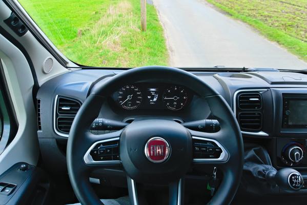 Wohnmobile mieten & vermieten - Carado T338 mit Hubbett in Marl