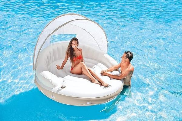 Campingzubehör mieten & vermieten - Sonneninsel Schwimminsel Relaxliege Luftmatratze Poolliege Liege Pool-Luftmatratze Badeinsel Relax in Elsdorf (Rheinland)
