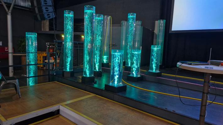 Leuchten & Lampen mieten & vermieten - XXL LED-Wassersäule, 20er Paket , 30cmX2m Sprudelsäule, Wassersäulen, Blubbersäulen in Krefeld