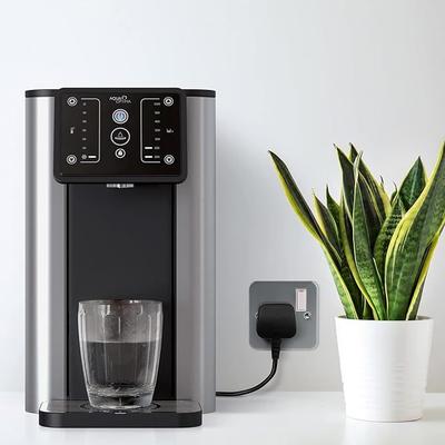 Bar Theke mieten & vermieten - Instant-Wasserspender Wasserkocher für heißes und gekühltes Wasser 3,8 l Fassungsvermögen in Elsdorf (Rheinland)