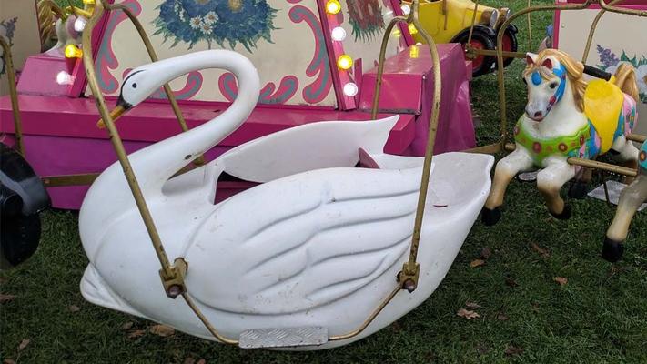 Karussell mieten & vermieten - Nostalgisches Hängekarussell in Nackenheim