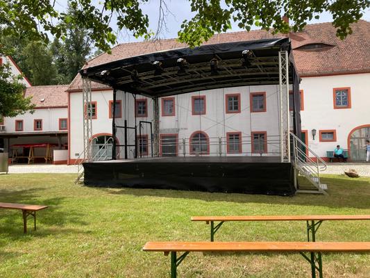 Bühne mieten & vermieten - Mobile Bühne OpenAir Stage 10x8m 10x6m 8x6m Trailerbühne (48m², 60m² & 80m²) Anhängerbühne Festival in Bautzen