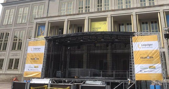 Bühne mieten & vermieten - Mobile Bühne OpenAir Stage 10x8m 10x6m 8x6m Trailerbühne (48m², 60m² & 80m²) Anhängerbühne Festival in Bautzen