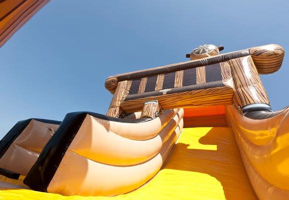 Riesenrutsche mieten & vermieten - Riesenrutsche und Hüpfburg Piratenschiff mieten in Chemnitz